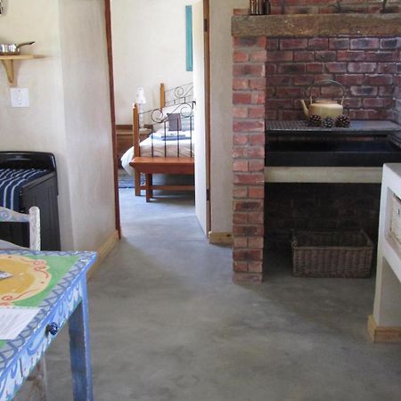 Seven Oaks Vineyard Cottages Wolseley Room photo